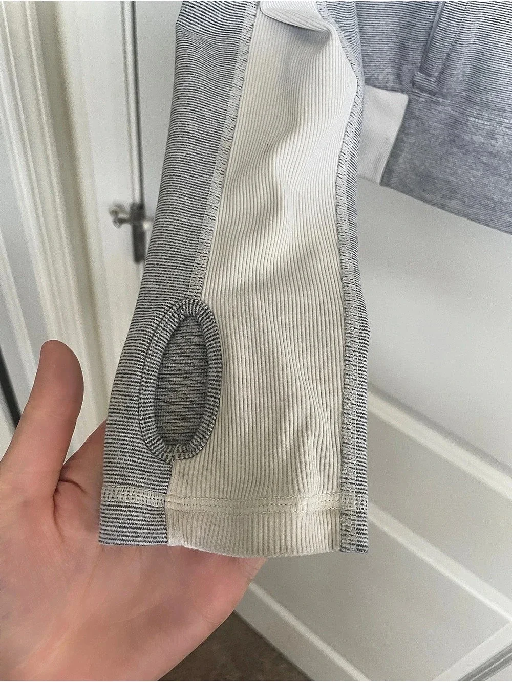 Lululemon Athletica Tadasana Grey White Mesh Jacket Size 10